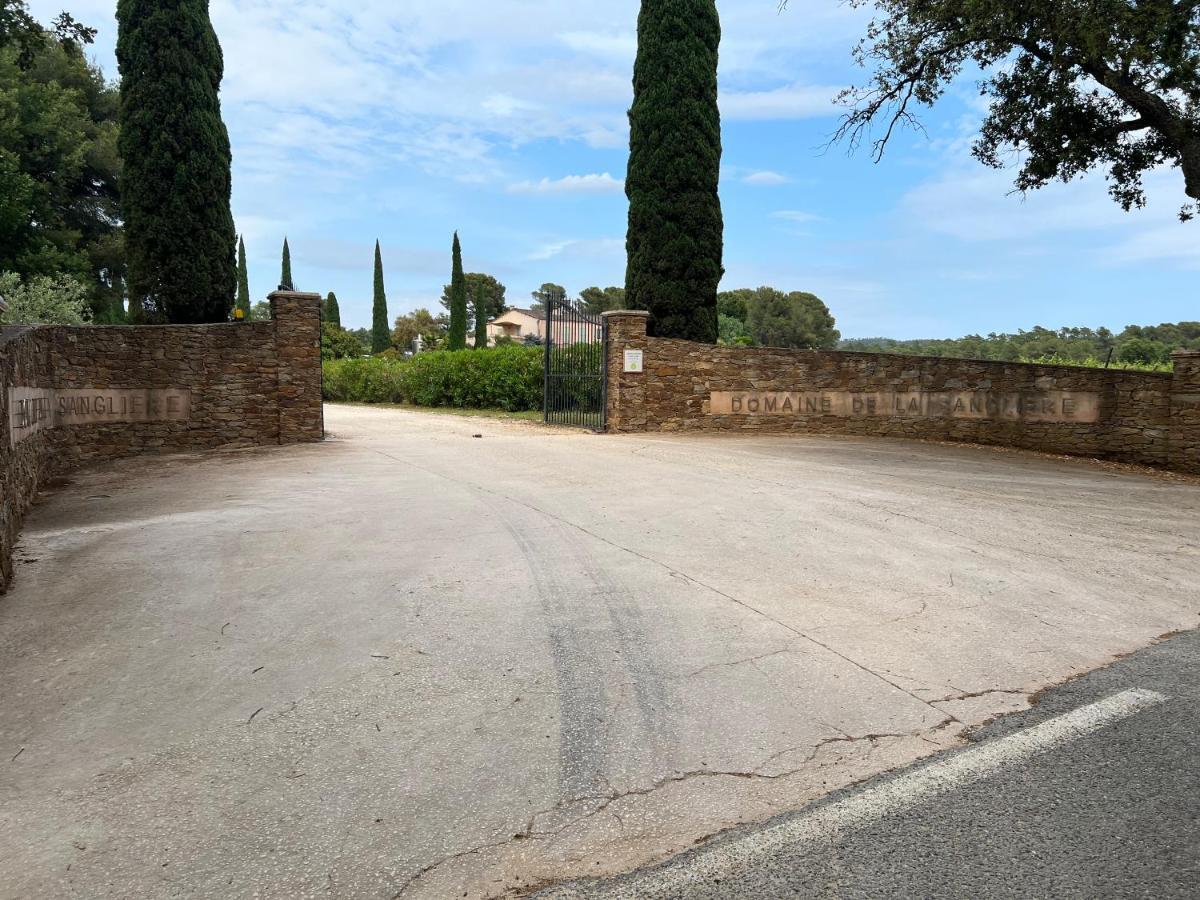 Appartement Unique Dans Le Domaine De La Sangliere Bormes-les-Mimosas Exterior foto